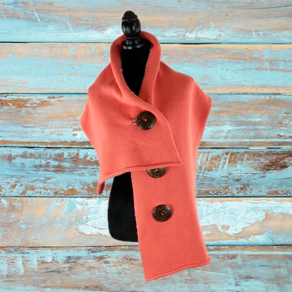 Accessories - ⭐️HP⭐️ Cotton Knitted Scarf w/ Large Buttons